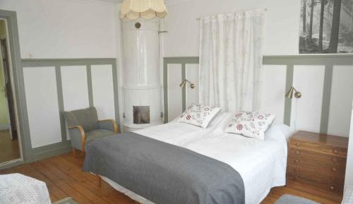 Triple Room with Shared Bathroom