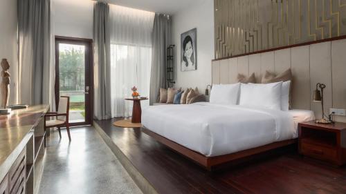 Mini Suite - Free Airport Pick-Up + Laundry + Mini-Bar 