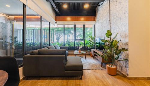 Deluxe Apartment