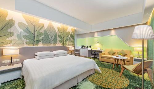 Premier Room 