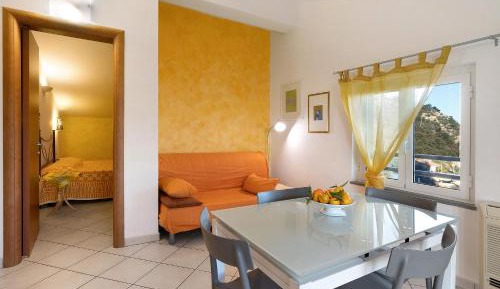 Superior One-Bedroom Apartment with Balcony