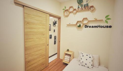 One-Bedroom House