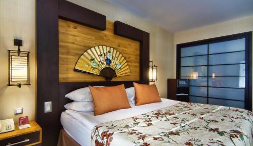 Junior Suite with Spa Bath and Sea View