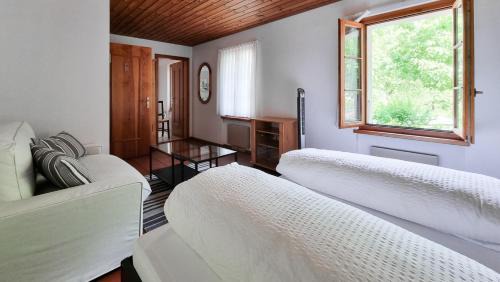 Double or Twin Room with Private Bathroom