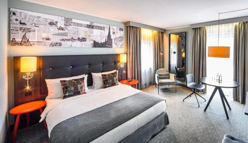 Standard Queen Room