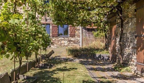 Holiday Home (8 Adults)