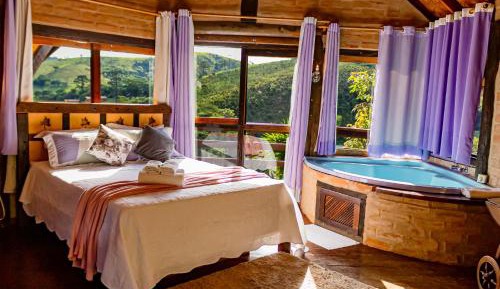 Master Superior Chalet with Hot Tub