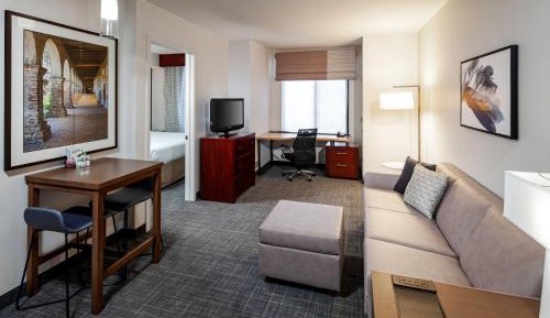 2 Bedroom Suite