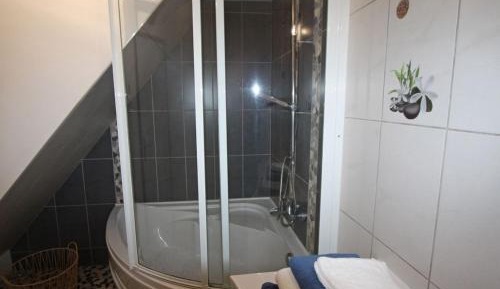 Holiday Home (4 Adults)