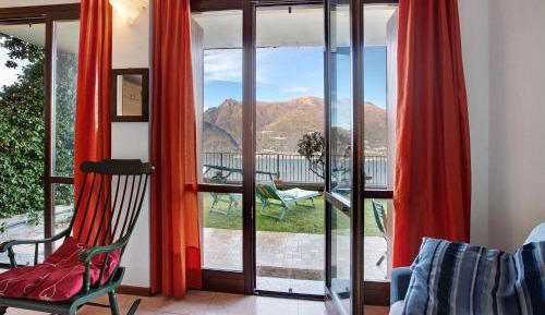 Superior One-Bedroom Apartment with Balcony
