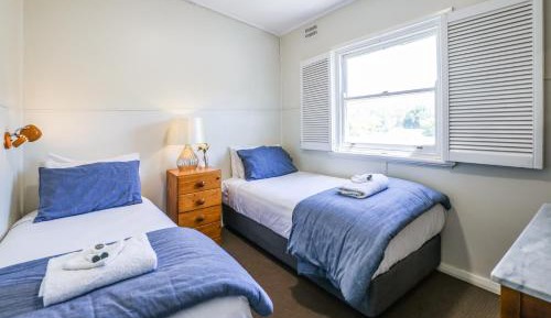 Twin Room with Shared Bathroom