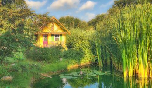 Aschenputtel Two-Bedroom Cottage