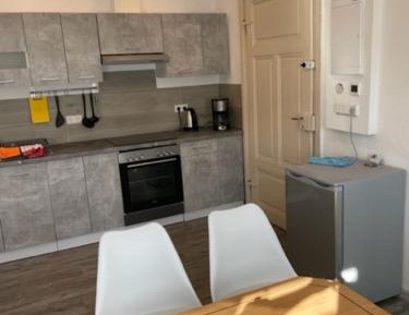 Apartment with Shower