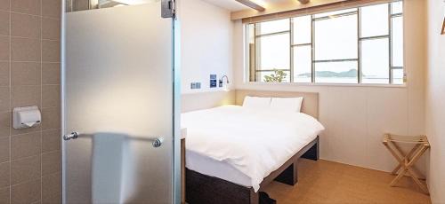 Standard Double Room with Ocean View