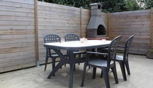 Holiday Home (4 Adults)