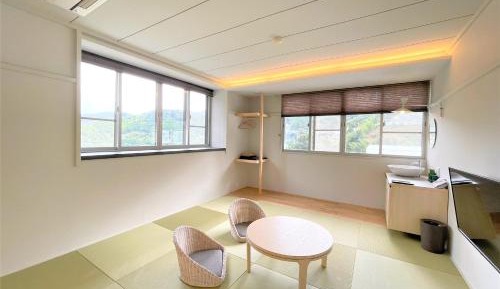 Japanese-Style Quadruple Room