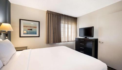 Suite Two Doubles