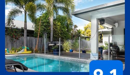 Queen Room with Pool View