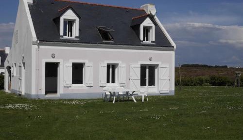 Holiday Home (8 Adults)