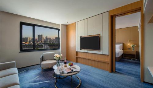 Business King Suite 