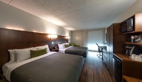 Deluxe Queen Room with Two Queen Beds (3 Adults)