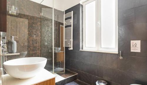 Standard Double Room with Shared Bathroom and Balcony
