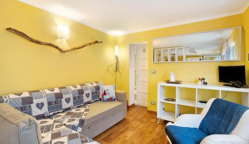 Superior One-Bedroom Apartment