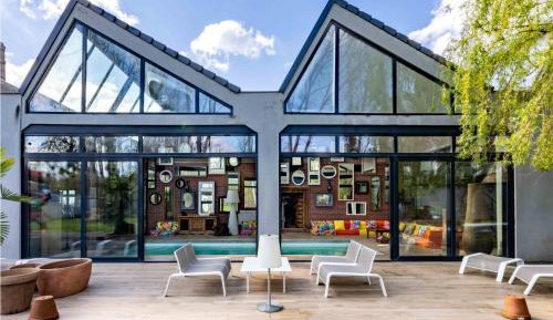 Five-Bedroom Holiday Home