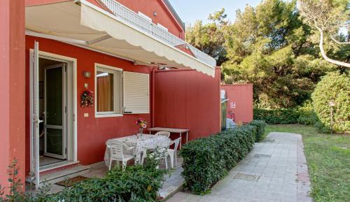 Superior One-Bedroom Apartment