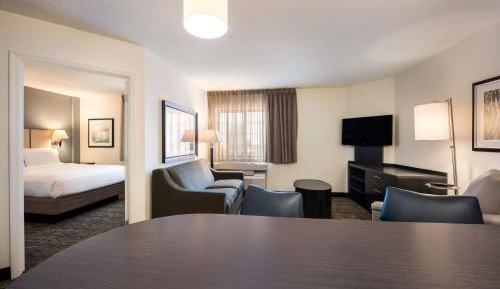 One Bedroom Suite Queen
