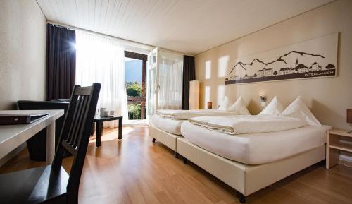 Panorama Twin Room with Jungfrau View
