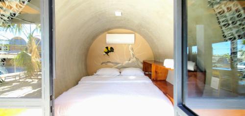 Queen Room with Pool View