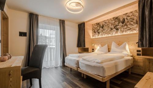 Double or Twin Room with Balcony