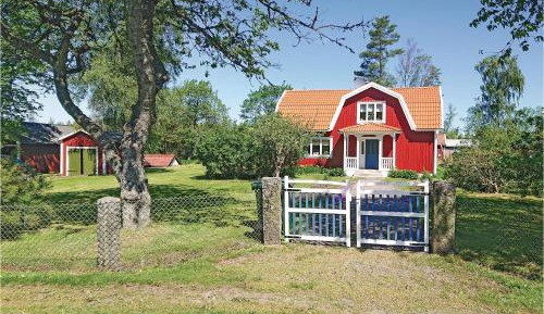 Three-Bedroom Holiday Home 