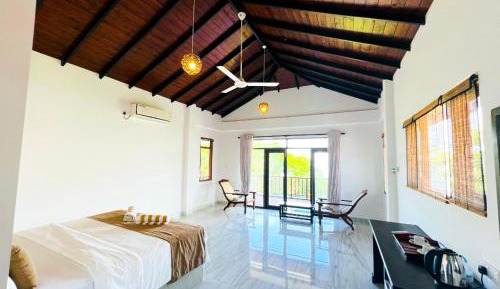 Double Room with Lake View