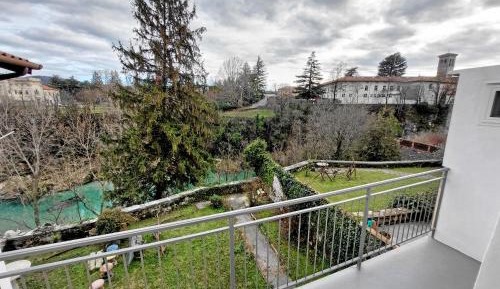 One-Bedroom Apartment with Balcony and Water View