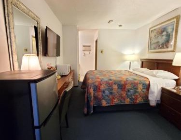 Queen Room