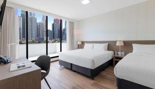 Executive King Room with One King Bed and One Single Bed - Non-Smoking