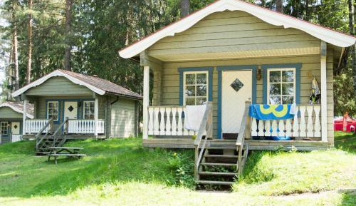 Cottage (4 Adults)