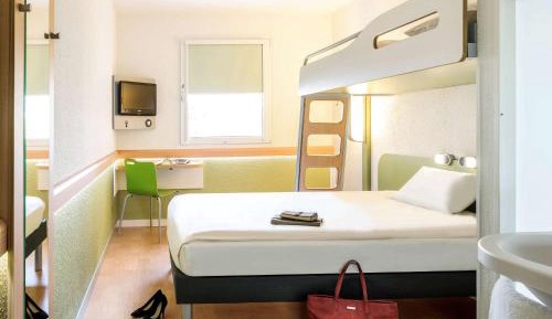 Double Room with Bunk Bed