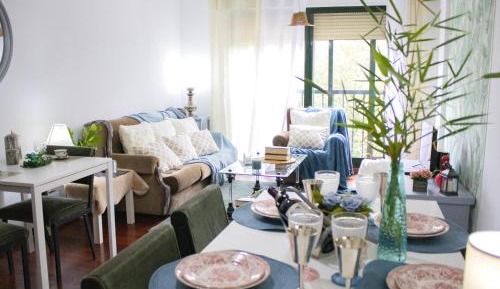 Three-Bedroom Apartment - Parking