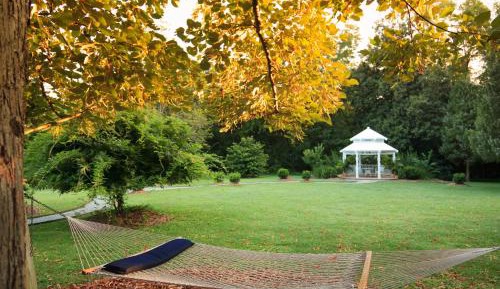 Queen Room with Spa Bath