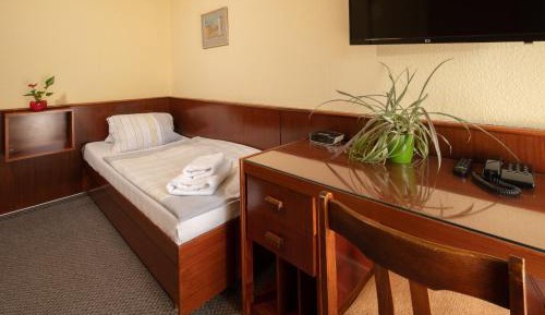 Economy Single Room