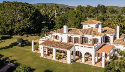 Deluxe Villa