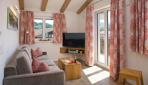 Apartment with Mountain View