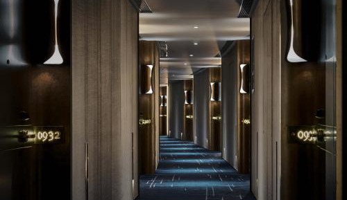 Club Deluxe King Room