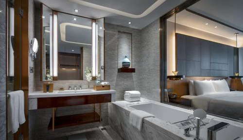 Grand Deluxe Twin Room