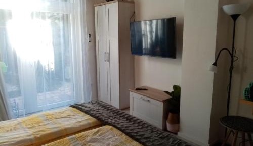 Queen Room with Garden View