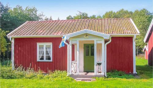 One-Bedroom Holiday Home