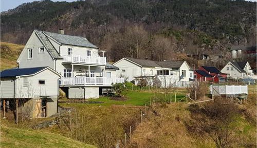 Four-Bedroom Holiday Home